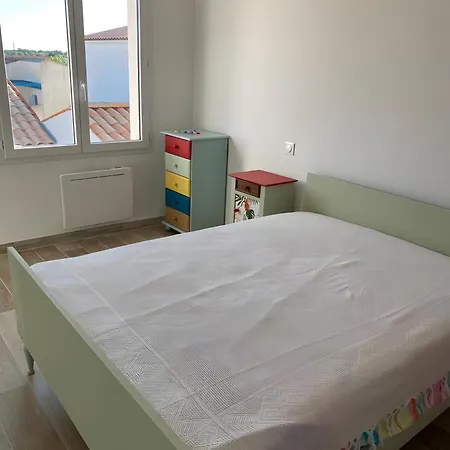 Maison Neuve Proche De La