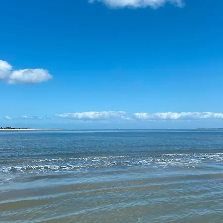 Maison Neuve Proche De La